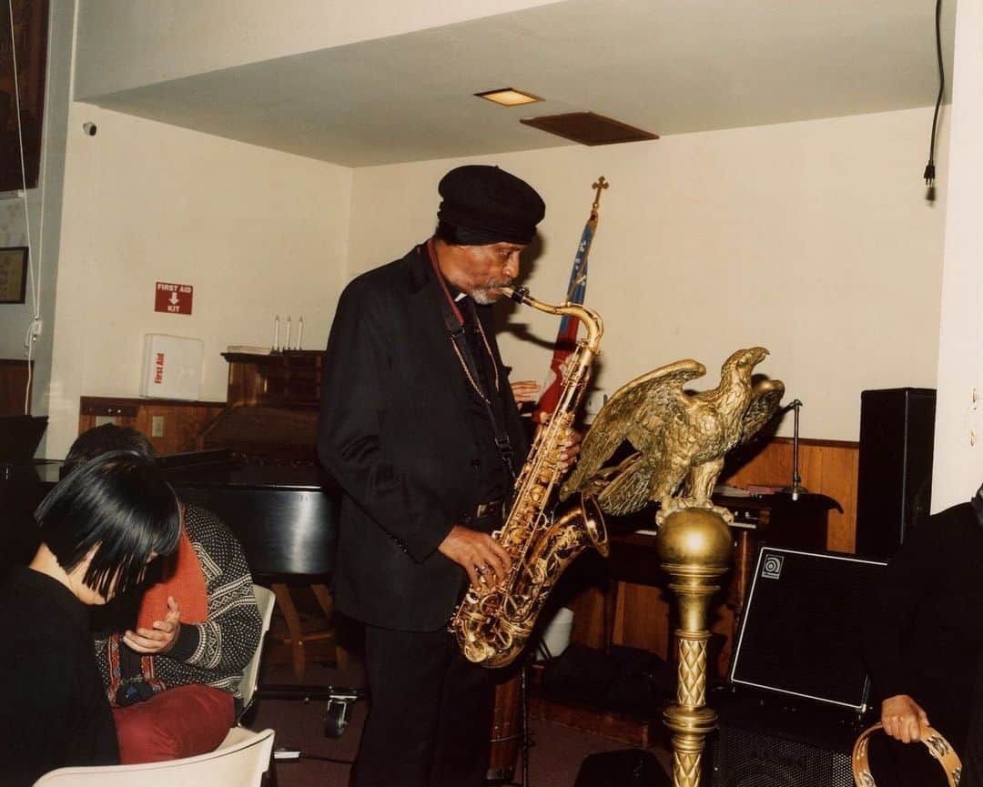 The New Yorkerさんのインスタグラム写真 - (The New YorkerInstagram)「The Saint John Will-I-Am Coltrane African Orthodox Church, in San Francisco, was founded on the belief that John Coltrane, the jazz musician, is a divine being. "It appears to be a church like any other," Hua Hsu writes, "until you notice that the candles surround a copy of 'Blue Train,' and that the paintings on the wall depict Coltrane in regalia." The church, now in its 50th year, seems more radiant and hopeful than ever—a refuge from the rhythms of the present. Tap the link in our bio to go inside the spirited weekly services, open to all, where patrons are invited to bring their own instruments. Photographs by @crls.chavarria for The New Yorker.」1月6日 0時41分 - newyorkermag