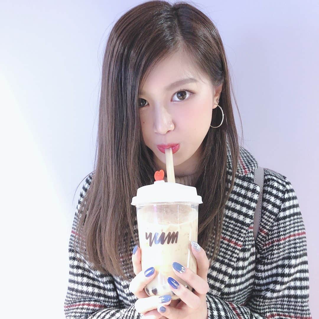 林優菜さんのインスタグラム写真 - (林優菜Instagram)「. 撮ってる途中に吸うなって何回も怒られたひなまるに！！！ 我慢できないもん . #タピオカ #林優菜 #ulike #ハッシュタグ分からんくなってきた」1月6日 0時42分 - yu_na_816