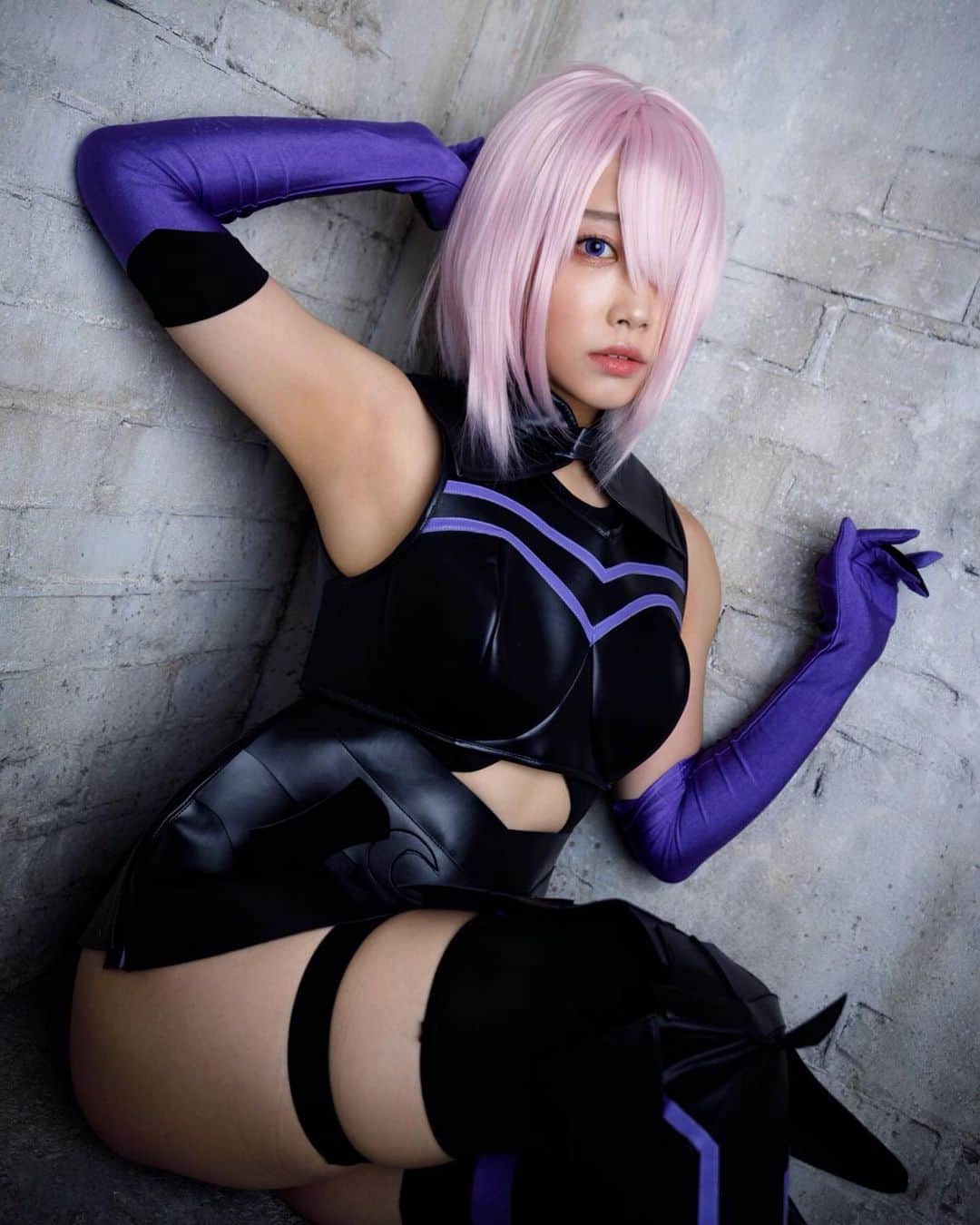 西井綾音のインスタグラム：「. FGO / マシュ・キリエライト . . . . . Please follow me 💓💓 . . . . . . . . #西井綾音 #マシュ  #コスプレ #コスプレイヤー #インスタグラビア  #アニメ好きな人と繋がりたい #水着 #フェイト  #cosplay  #cosplaygirl #cosplayer #fgocosplay #cosplayphoto  #fategrandorder #idol #animecosplay #kawaii #kawaiigirl  #coser #japanesegirl #model #anime  #lfl #likeforfollow #l4l #角色扮演  #粉我 #动漫 #코스프레 #性感」