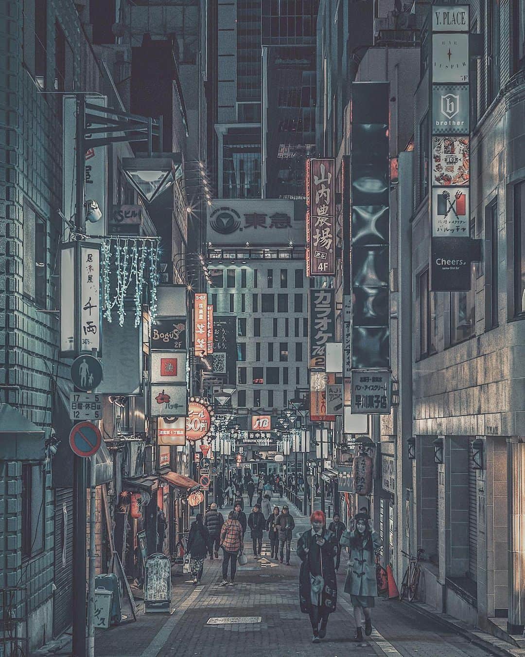 のインスタグラム：「Shibuya 20XX 🏙」