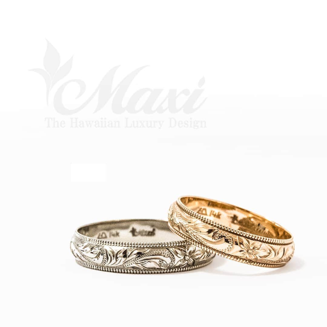 Maxi Hawaiian Jewelryさんのインスタグラム写真 - (Maxi Hawaiian JewelryInstagram)「Forging with milgrain wedding bands width 4mm🤙🌊🌴🌺✨ #maxi #maxihawaiianjewelry #hawaiianjewelry #hawaiianheirloom #engraving #hawaii #hawaiian #ring #weddingring #weddingband #bridalring #marriagering #milgrain #マキシ #マキシハワイアンジュエリー #ハワイアンジュエリー #ハワイ #ハワイアン #リング #指輪 #ウェディングリング #ブライダルリング #マリッジリング #結婚指輪」1月6日 14時49分 - maxi_japan_official