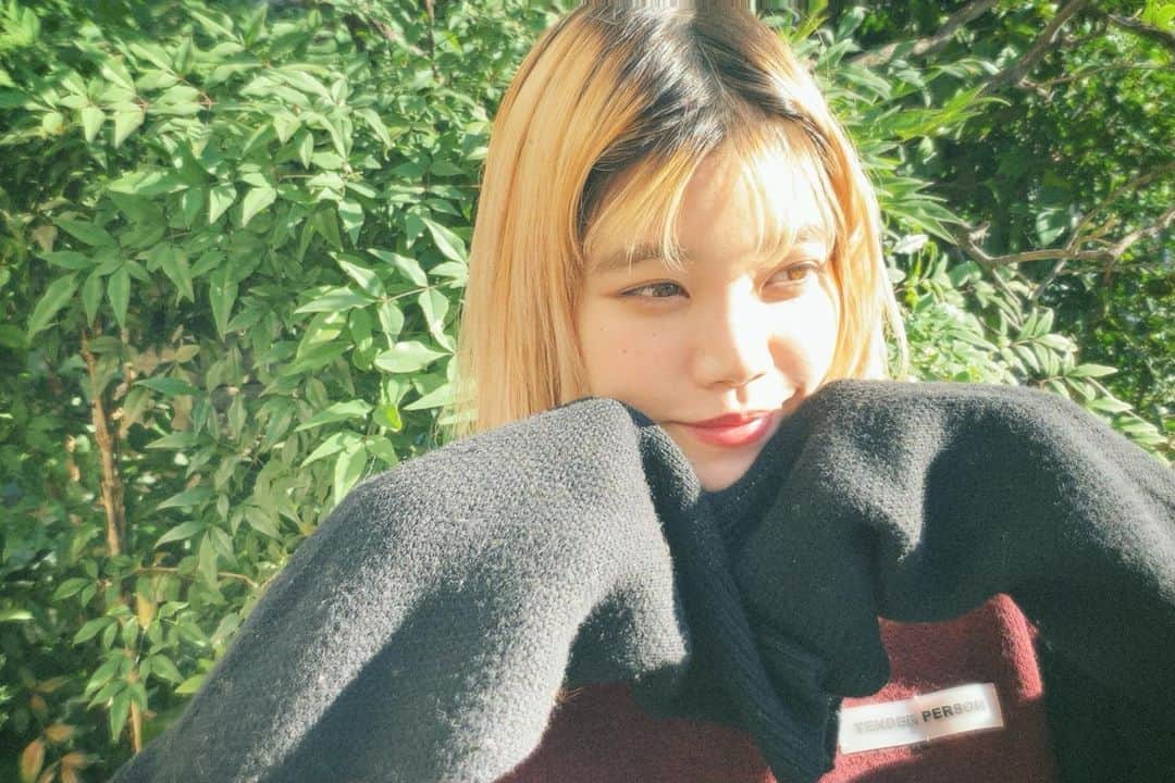 のインスタグラム：「昨日の仕事初めはチッチでした🎍徐々に白く戻しています❤︎ #lysa_yuki #セントチヒロチッチ  #BiSH」