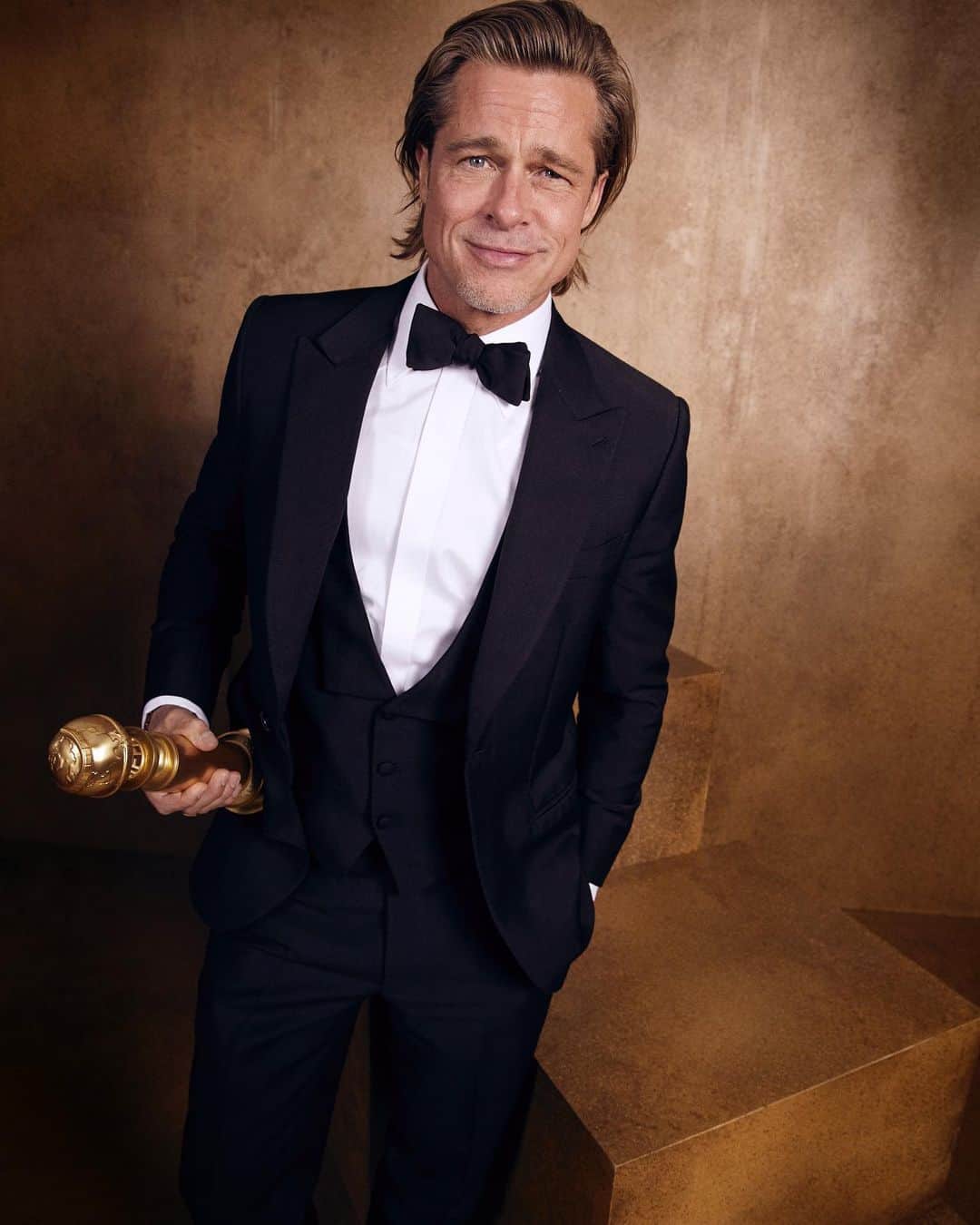 ゴールデングローブ賞さんのインスタグラム写真 - (ゴールデングローブ賞Instagram)「Brad Pitt - Best Performance by an Actor in a Supporting Role in Any Motion Picture - Once Upon a Time ... in Hollywood (@onceinhollywood). Photo by Alexi Lubomirski (@alexilubomirski). #GoldenGlobes」1月6日 15時01分 - goldenglobes
