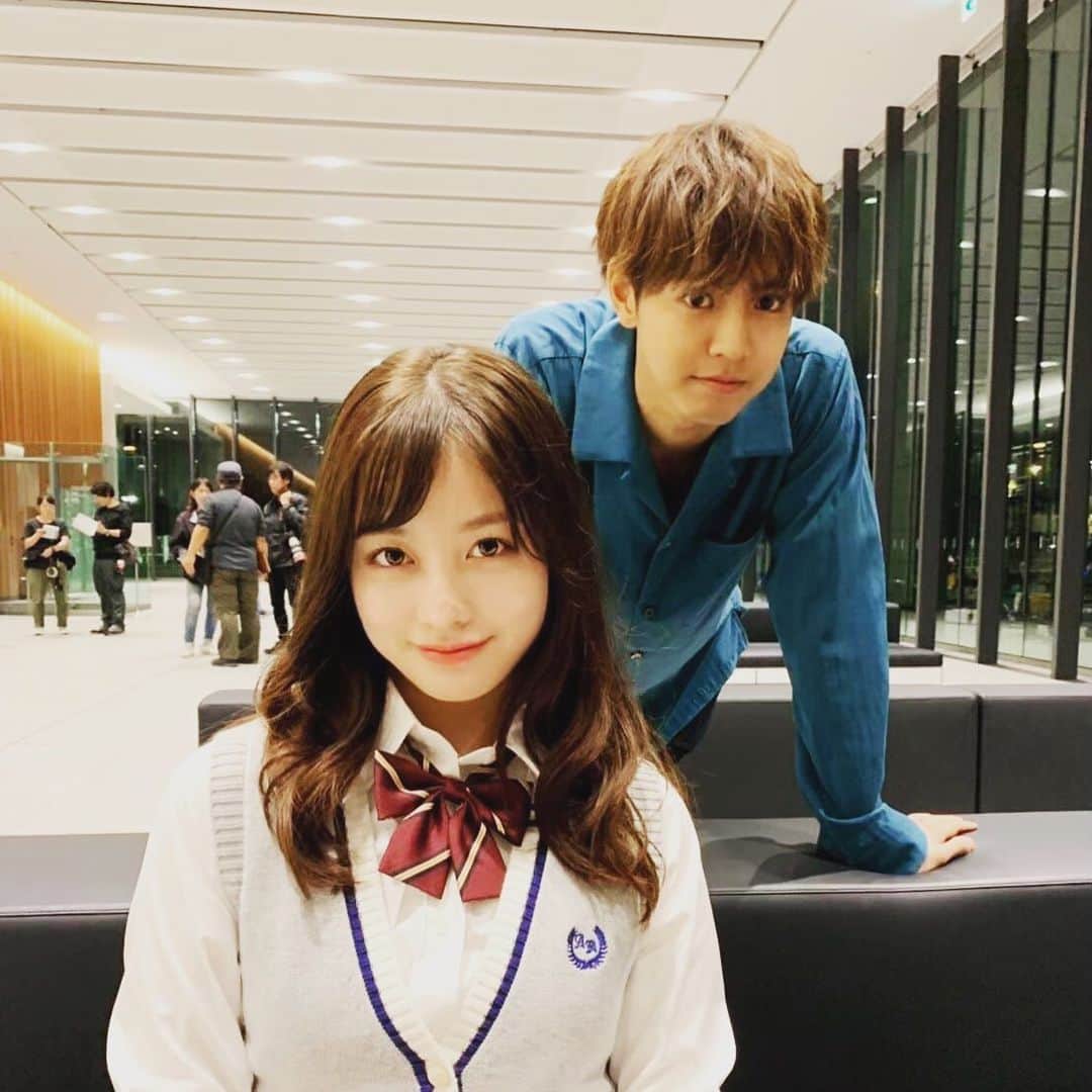 映画『午前0時、キスしに来てよ』のインスタグラム：「‪＼💫✨いってらっしゃい！✨💫／‬﻿ ﻿ ‪今日から仕事始め✏️のみなさん、‬﻿ ‪いってらっしゃい✨！‬﻿ ﻿ ‪冬休み中☃️のみなさん、‬﻿ ‪#0キス 💋へ✨！‬﻿ ‪https://0kiss.jp/sp/theater.html‬﻿ ﻿ ‪#午前0時キスしに来てよ ‬﻿ ‪#片寄涼太 #橋本環奈‬﻿ ‪#仕事初め #仕事はじめ #連休明け‬」