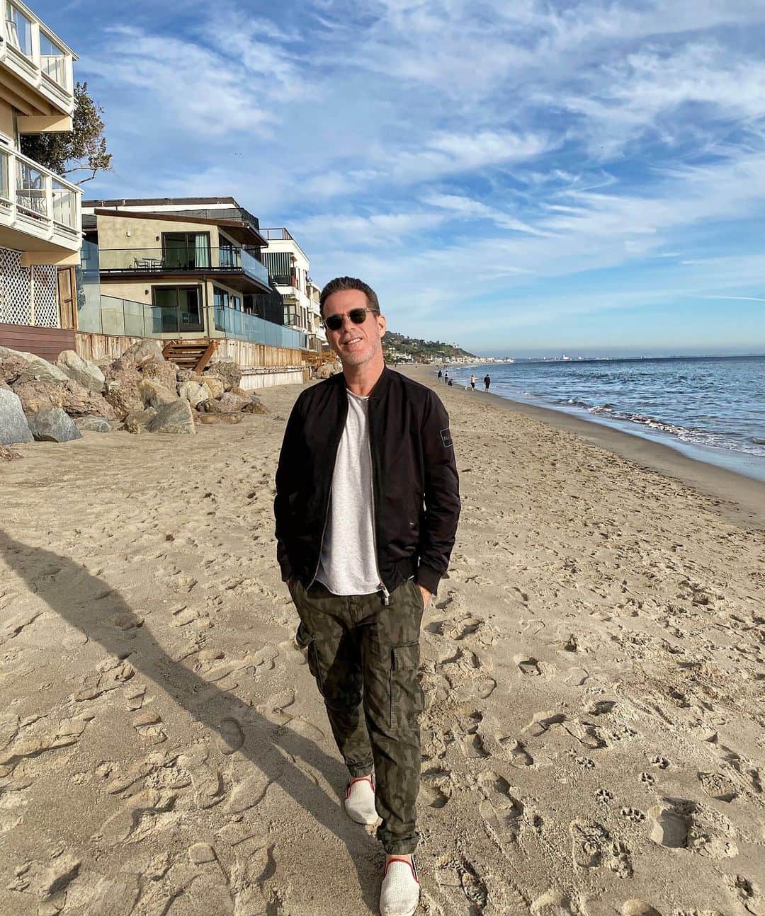 scottlippsさんのインスタグラム写真 - (scottlippsInstagram)「Back to work tomorrow... but until then soaking up the last few hours of time off in #Malibu #goldenglobes #sunday #california #2020」1月6日 8時43分 - scottlipps
