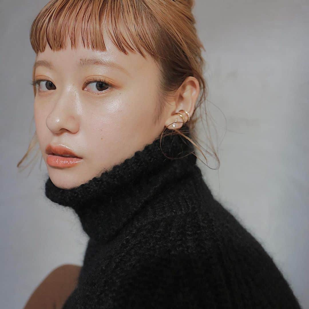 野々口祐子のインスタグラム：「最近またオン眉が気になってきた✂️ #nono_hair #nono_make #syan_tokyo #オン眉」