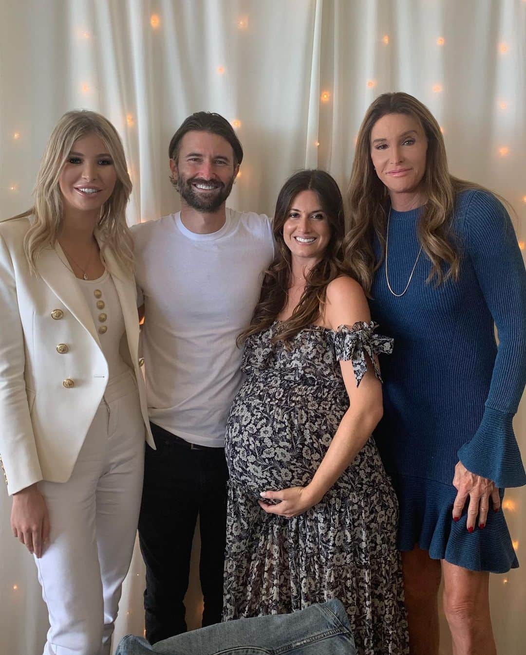 Caitlyn Jennerさんのインスタグラム写真 - (Caitlyn JennerInstagram)「Great day celebrating the newest additions to my family...they’re having twins!! @caylita_ @brandonjenner」1月6日 11時55分 - caitlynjenner