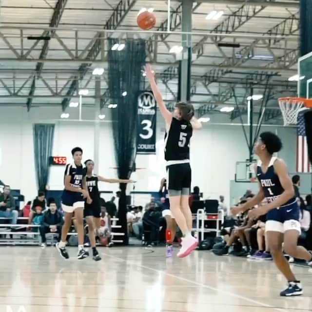 ポール・ジョージのインスタグラム：「Super proud of my boys this weekend. They represented. We got now! @paulgeorge_elite」