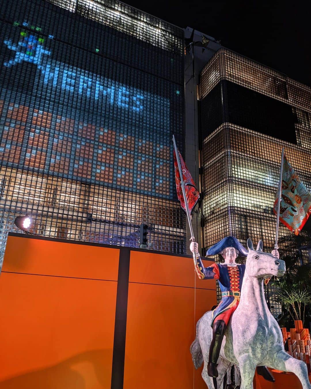 GO AKIMOTOさんのインスタグラム写真 - (GO AKIMOTOInstagram)「🎆🐎🏁🧡 #エルメス夢見る花火 #HermesFireworks」12月13日 21時50分 - go_akimoto