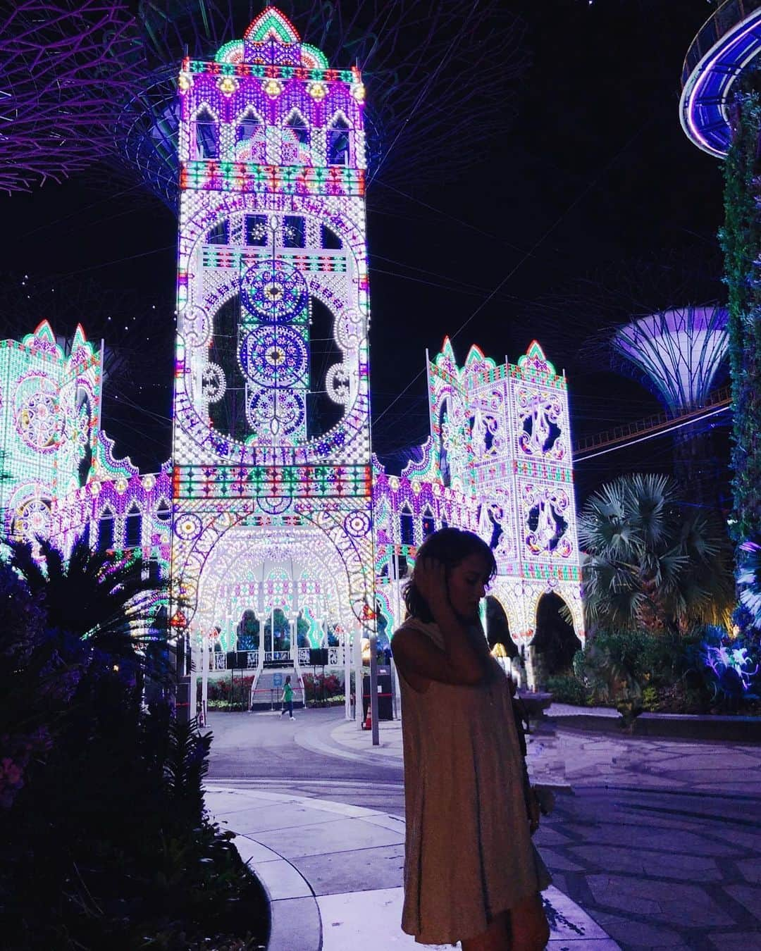 畑田亜希さんのインスタグラム写真 - (畑田亜希Instagram)「🎄Gardens by the bay 🎄 ・ 🎅🏼Christmas Magical luminarie ✨☃️ ・ #2019 #sg #gardensbythebay #christmas #luminarie #また雪降ってきた☃️」12月13日 22時06分 - akihatada