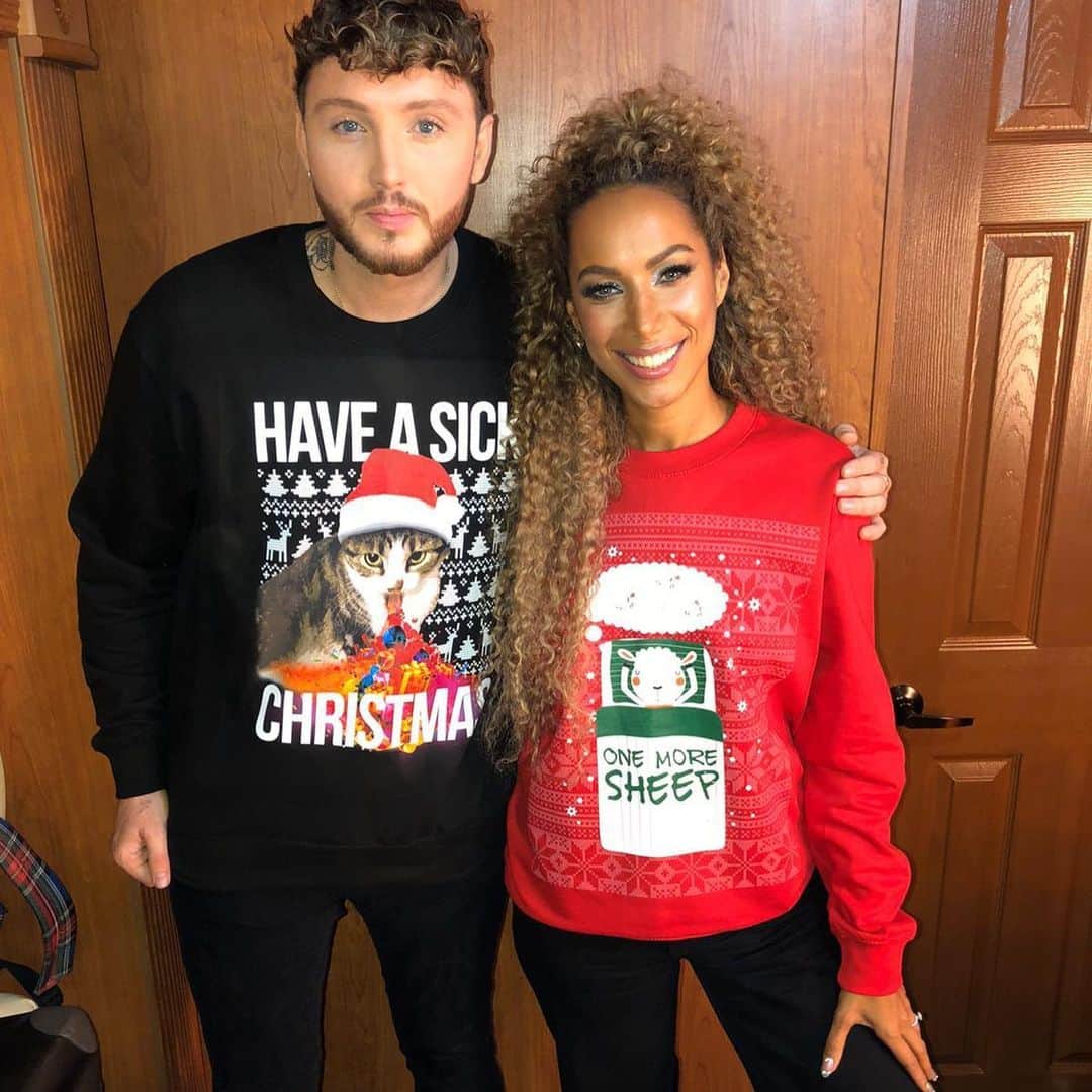 レオナ・ルイスのインスタグラム：「It’s #christmasjumperday ✨ Throw back to @jamesarthur23 & I modeling our charity Christmas jumpers for @hopefieldanimalsanctuary 💜 get yours now (link in bio)! All sales go towards helping abused and neglected animals 🌸」