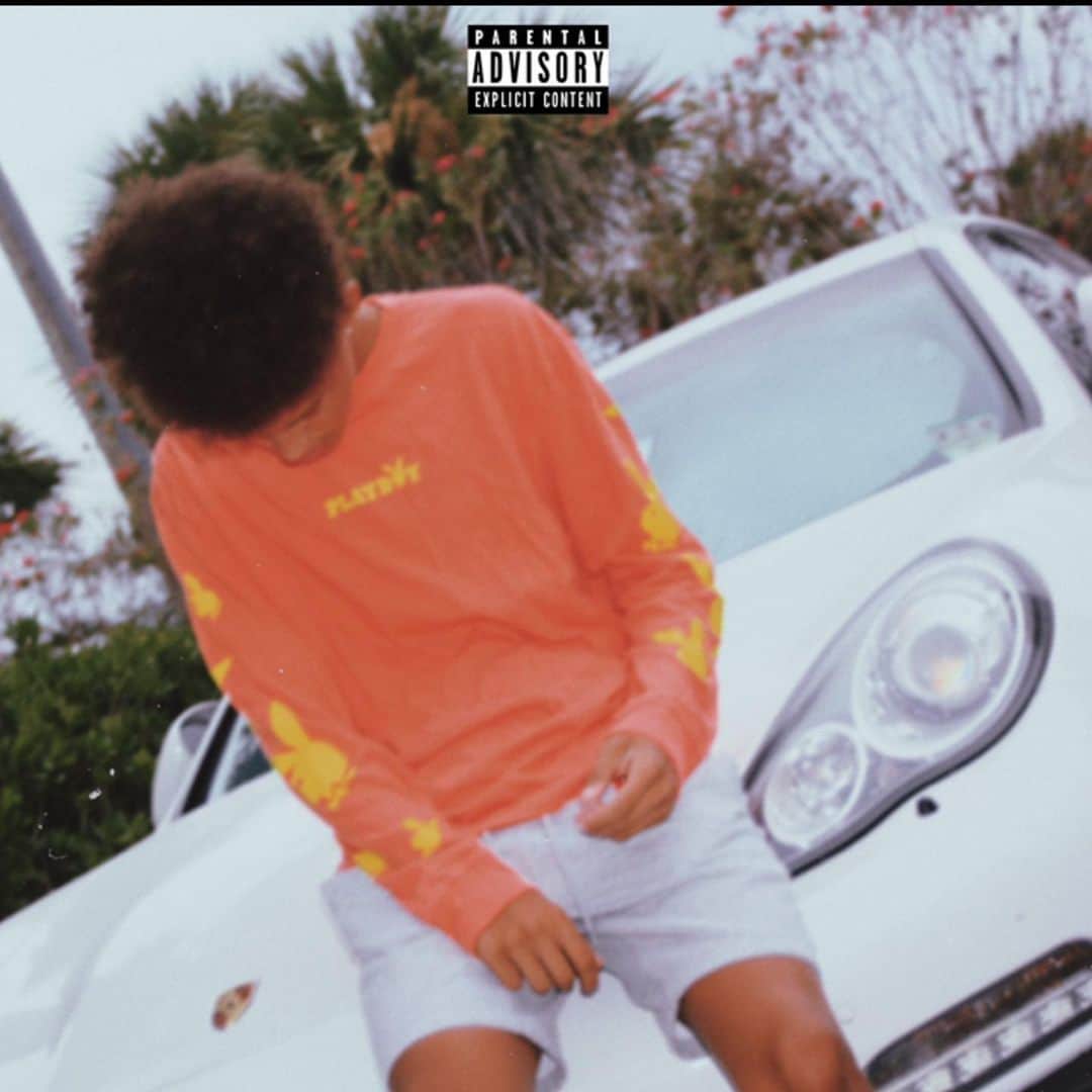 ティム・ハワードのインスタグラム：「Go get the new @young.midnight album NOW!!! Available on all platforms 🎙 🎶」