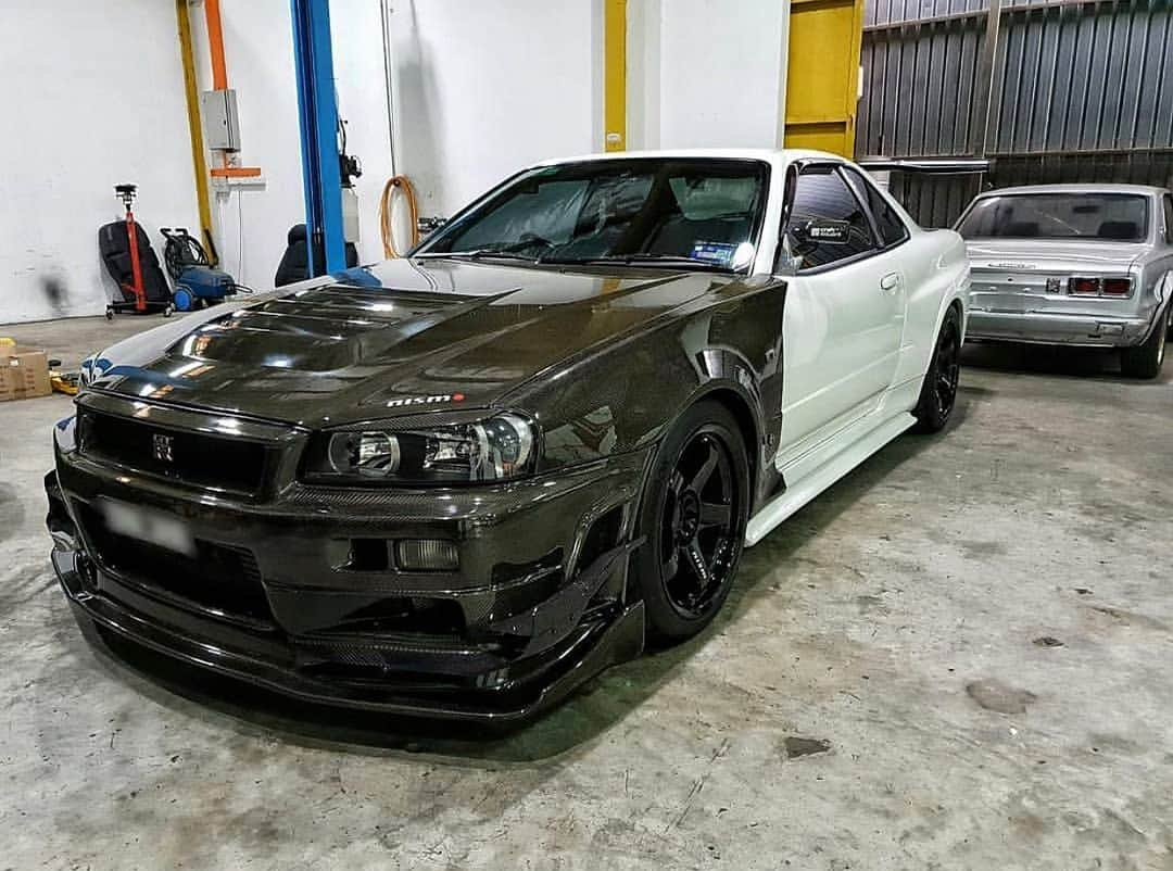 CarsWithoutLimitsさんのインスタグラム写真 - (CarsWithoutLimitsInstagram)「Carbon JDM Panda Via @imsengku  #carswithoutlimits #nissanskyline #gtr #gtrr34」12月13日 14時21分 - carswithoutlimits