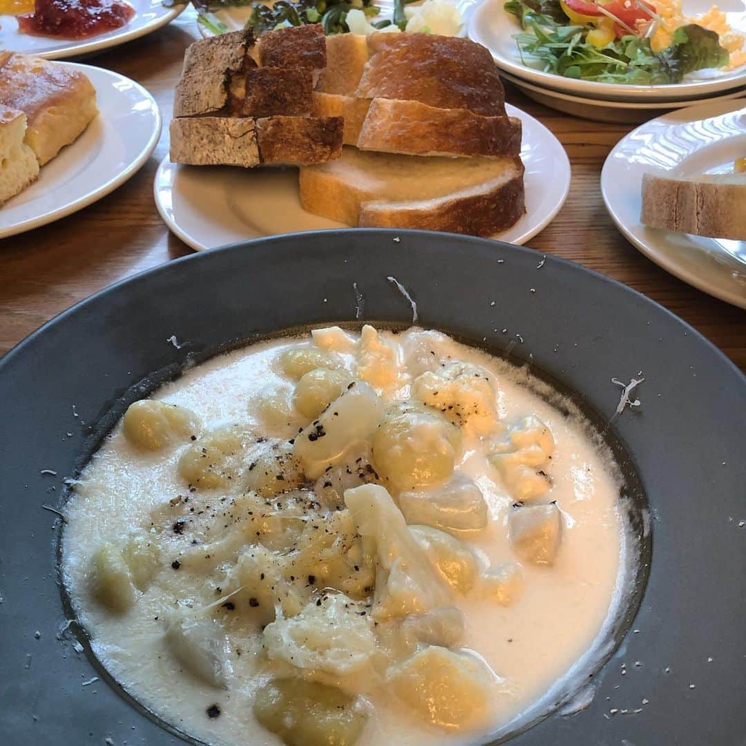 山﨑さおりのグルメインスタ