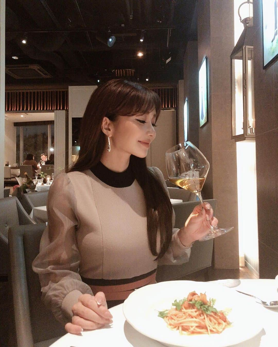 梯真奈美さんのインスタグラム写真 - (梯真奈美Instagram)「𝑑𝑖𝑛𝑛𝑒𝑟🍷❤️❤️❤️ #dinner #eimy #eimyistoire」12月13日 18時38分 - official_manami