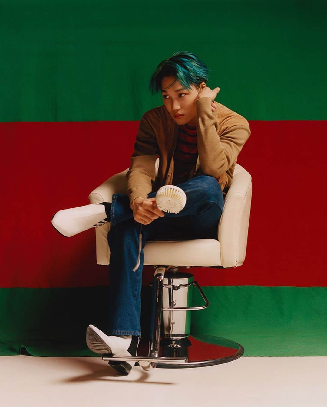 グッチさんのインスタグラム写真 - (グッチInstagram)「Discussing forgotten memories and his love of movement, #KAI @zkdlin stars in the latest ‘The Performers’ film wearing #GucciCruise20 by @alessandro_michele. Watch the full film through link in bio. #AlessandroMichele」12月13日 19時42分 - gucci