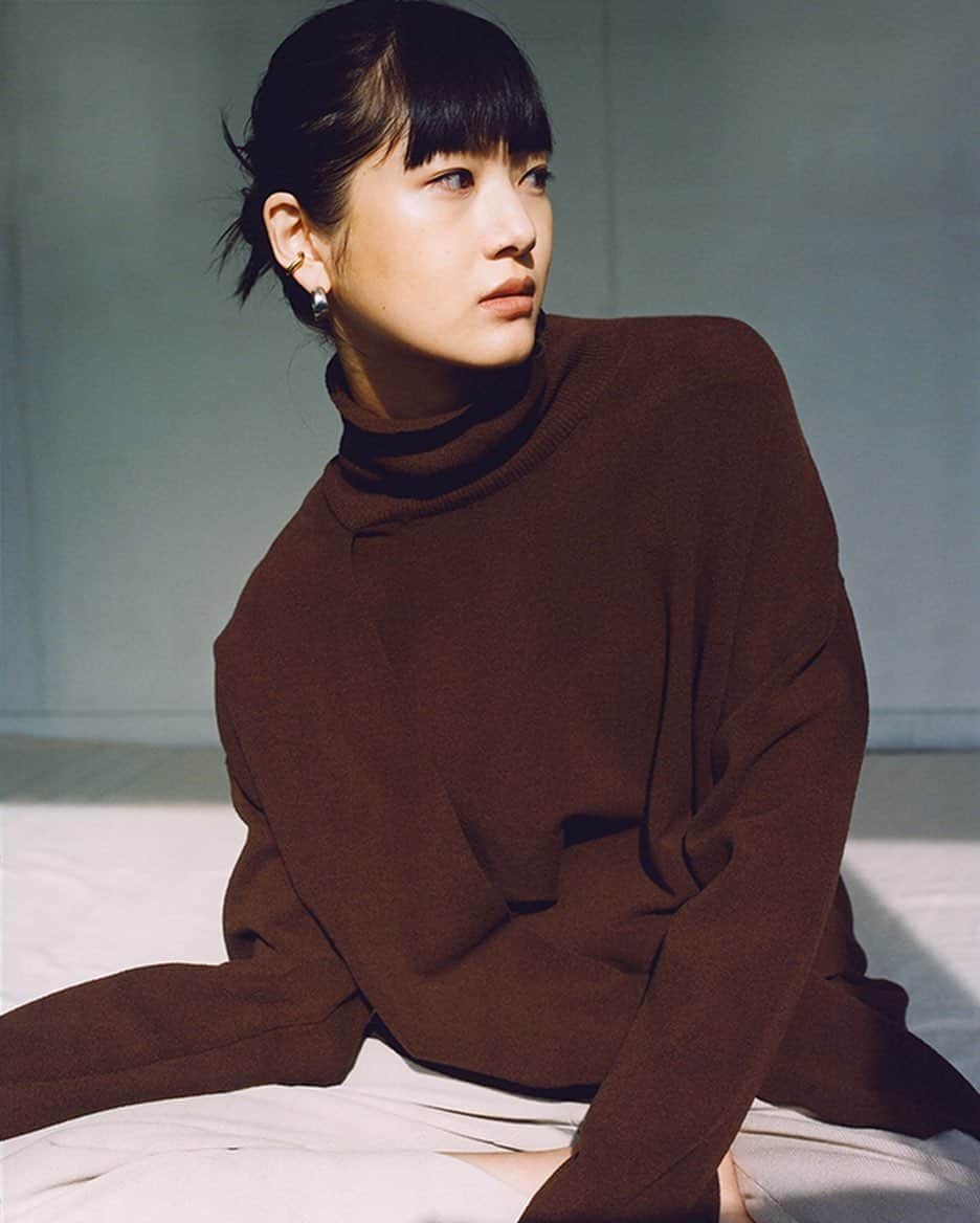 野尻美穂のインスタグラム：「明日から！ サイトオープンと先行予約がスタートするよ！ みなさま宜しくお願いいたします🥺💕 #wai_ships #ライブ観てくださった方ありがとうございました🥺💕」