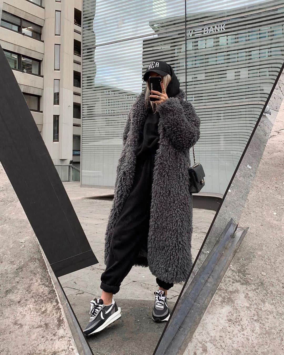 Angel™さんのインスタグラム写真 - (Angel™Instagram)「Winter Outfit Ideas . Which outfit would you add to your shopping list? Credit @blvckd0pe #americanstyle #ootd #outfit #style #fashion #winterlooks #onlineshopping ❤️ #asaqueen」12月13日 20時34分 - americanstyle