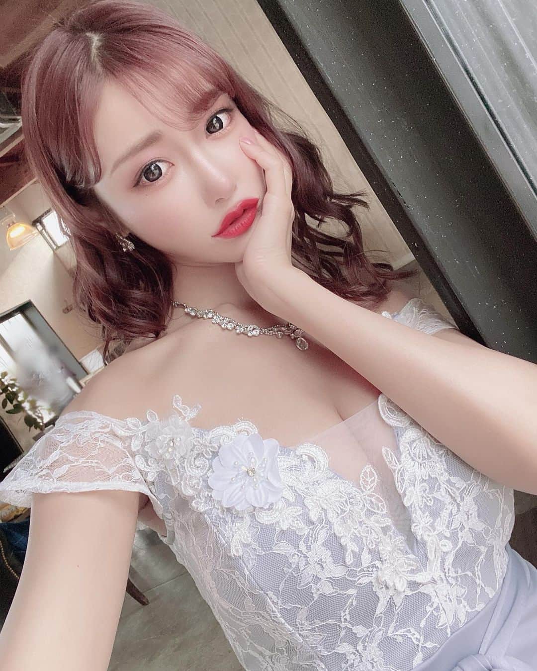 明日花キララのインスタグラム：「@dazzy_official さんの撮影👗」