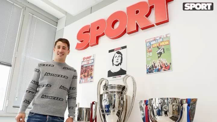 ボージャン・クルキッチのインスタグラム：「Mis anécdotas y experiencias ante un partido tan importante como es un Clásico. ‬ ‪Hoy, primer artículo como columnista de @sport. ‬ ‪¡Debut muy especial para mí!」