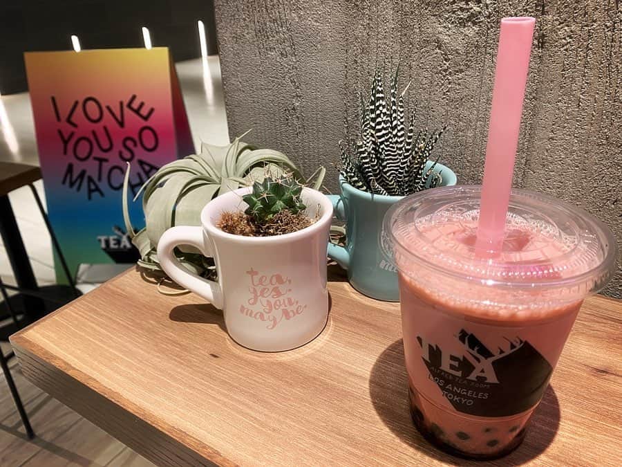 佐井祐里奈さんのインスタグラム写真 - (佐井祐里奈Instagram)「#アルフレッドティールーム  #アルフレッドピンクドリンク . . . 680yen . . . . 気づいてしまった… ほんのりシナモンが香る、こちらの見た目が可愛いピンク色のタピオカドリンクが一番好みかもしれない… 近所にあれば毎日飲みたいレベル😂💕 . . . . . #タピ活 #たぴすたぐらむ #yunnaカフェ巡り #alfredtearoom」12月14日 7時39分 - yunna_s31