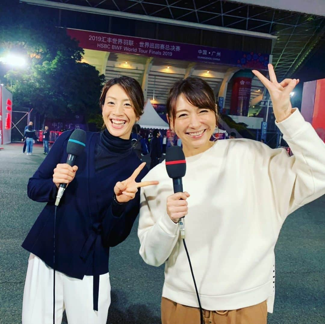 寺川綾さんのインスタグラム写真 - (寺川綾Instagram)「報道ステーション。 無事に中継が終わりました🙌 安定の小椋姉さん💓 安心感をいつもありがとうございます🤩 日本選手の活躍、明日も楽しみだー🎶 引き続き、しっかり応援&取材したいと思います✨ #報道ステーション #スポーツ #happy friday #バドミントン #ワールドツアーファイナルズ #中国広州🇨🇳 #小椋久美子さん #落ちつく〜🥰 #ありがとうございました🙏」12月13日 23時22分 - terakawaaya_official