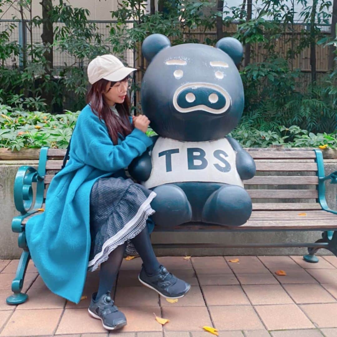 ぱいぱいでか美のインスタグラム：「昨日はラジオのあと そのあとifca showroomへお邪魔しました❤︎(生意気) ꙳ #tbsラジオ #tama954 #ifcashowroom  #ランドリン #ダイアンボヌール #happysocks #puma #happyplugs #babyg #casio #lavillavita ꙳ たまむすびでの生意気展示会発言をした直後に、、笑 おしゃパーティーにお邪魔してしまいました。 このメーカーもあのメーカーもifcaさんが関わってたのか〜とびっくり！ 柔軟剤ランドリンだしボヌール使ったことあるし 腕時計はデータバンクだしHappySocksの靴下よく履くし 回し者か？ってレベルで愛用してた。笑 たーーーーーくさんお土産も頂いちゃったので めちゃくちゃ使います(T . T)❤︎ またそれも載せよーっと！いい感じだったやつなど！」