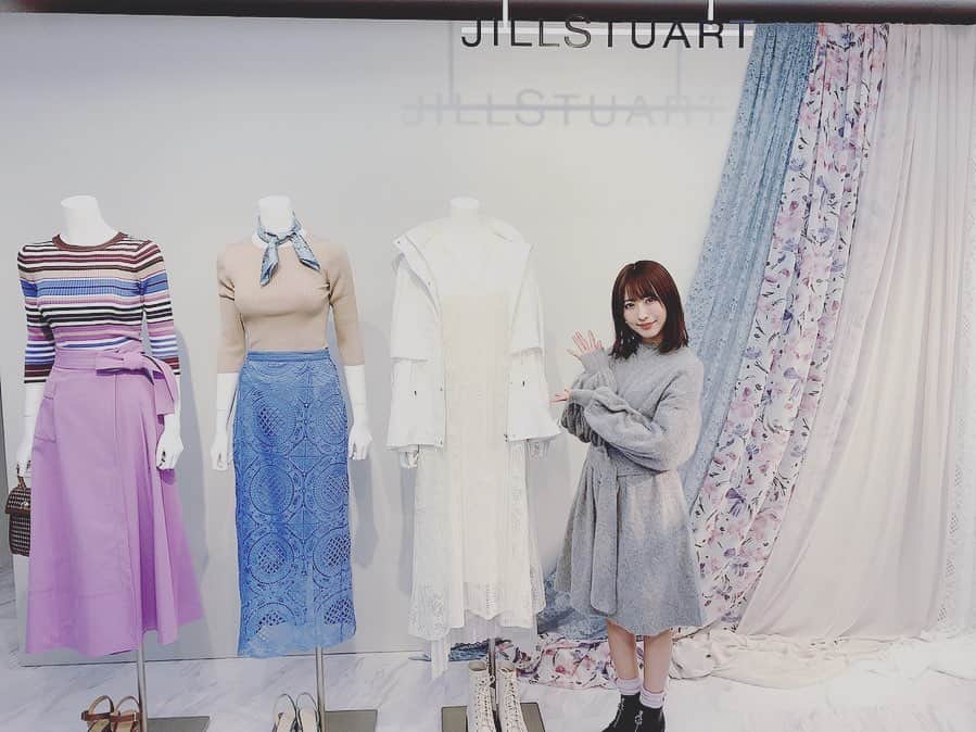 小桃音まいのインスタグラム：「. おでかけphoto🐾. . 少し前にりなちゃんが誘ってくれて. だいすきなみんなと. JILLSTUARTのSSプレスに. おじゃましてきました🥰. . かわいすぎる. お洋服いっぱいでした🌸. . ワンピースとはおりもの. オーダーしたので届くのが楽しみです. . ご飯もできて幸せ満点でした❤︎. . #jillstuart #jillbyjillstuart #ootd #展示会 #ジルスチュアート #ジルバイジルスチュアート #小桃音まい #高橋りな #稲富菜穂 #もっさん #お洋服 #ootd #家族写真 #instagood #instafashion #instalove #photography #portrait #photooftheday #お洒落さんと繋がりたい #女子会 #followforfollowback #follow4followback」