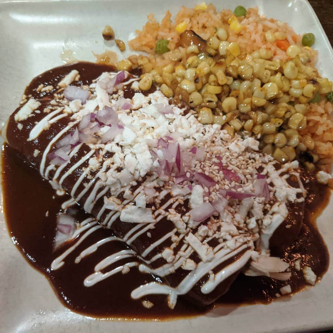 ネモさんのインスタグラム写真 - (ネモInstagram)「ロサンゼルスでメキシコ料理を食べに来ました」12月14日 1時13分 - alienware_nemo