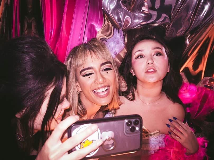 Janice Griffithのインスタグラム：「💝✨PORN CARNIVAL✨💝」