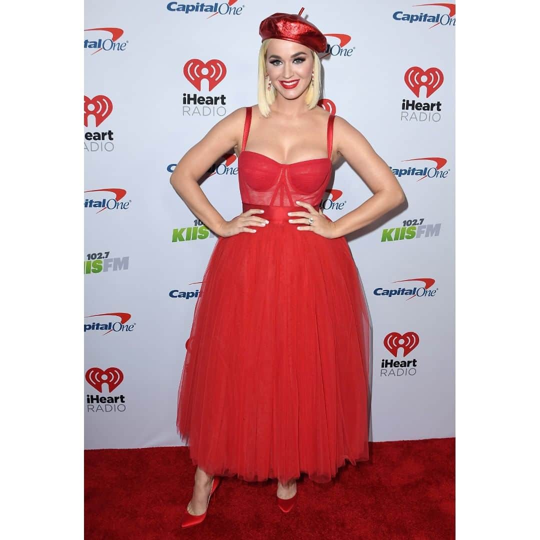 のインスタグラム：「Katy Perry wears Dolce&Gabbana as she attends the KIIS FM's Jingle Ball in Inglewood, California. #DGWomen #DGCelebs #DGFamily」