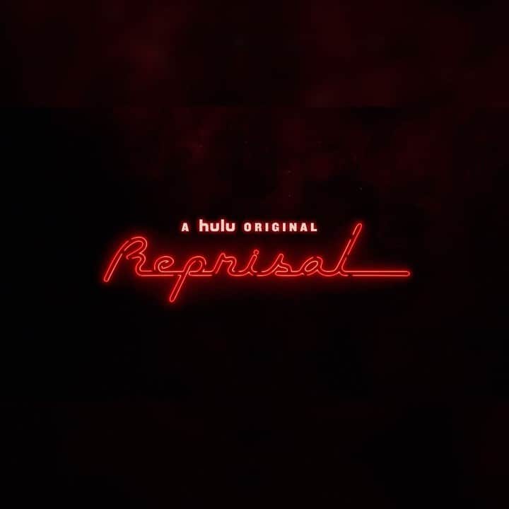 メナ・マスードのインスタグラム：「Thank you to everyone who’s already binged all 10 episodes! Been seeing your comments and feeling grateful as heck! Check it out now on @hulu. #Reprisal」
