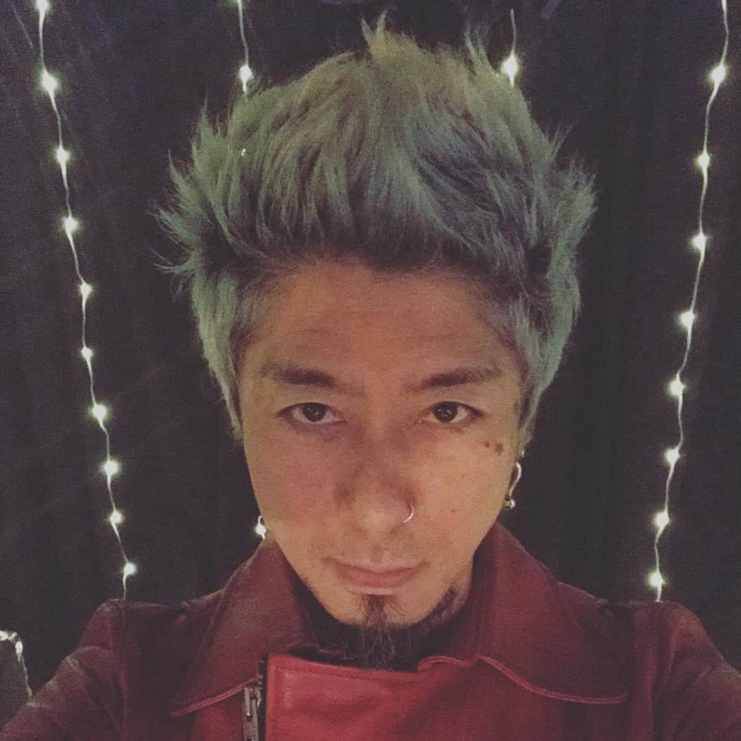 Ju-kenさんのインスタグラム写真 - (Ju-kenInstagram)「Thanx Anis in 2019!  See you in 2020!!!!! and Happy Birthday Tomoo ♫  #anis #akira #tomoo #sessions #live #渋谷　#ridersjacket #redleather #rudegalleryblackrebel」12月14日 6時09分 - jkn627