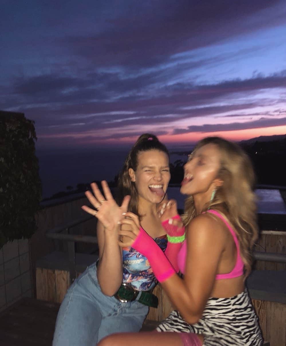 ペイトン・リストのインスタグラム：「happy birthday charli  love you 4ever💘」