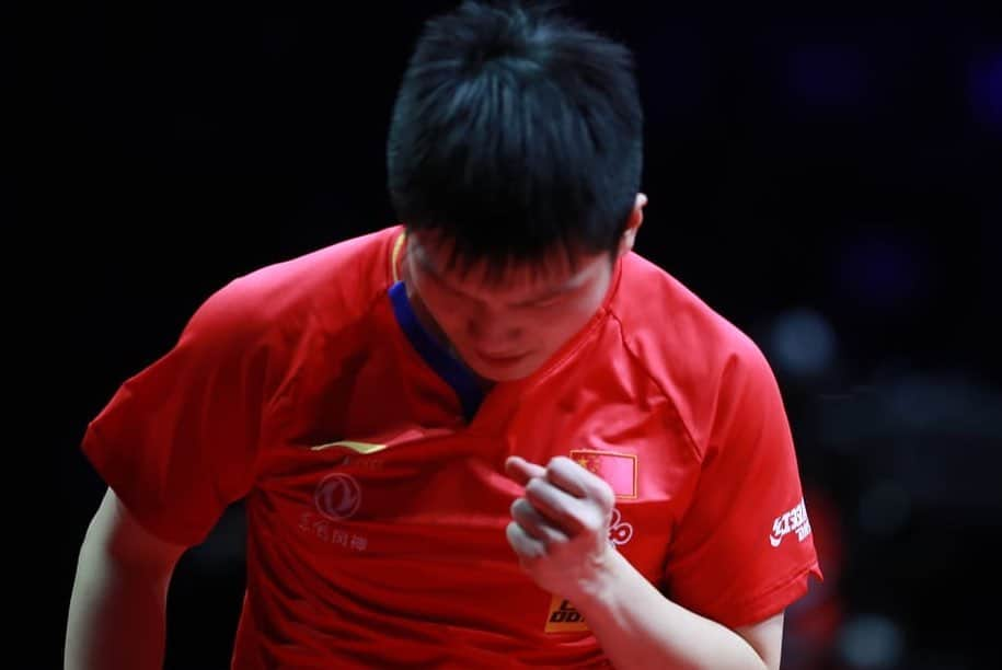 ITTF Worldさんのインスタグラム写真 - (ITTF WorldInstagram)「😤 REVENGE for 🇨🇳Fan Zhendong after last year's #ITTFGrandFinals defeat to 🇧🇷@HugoCalderano. 😤  Swipe 👈 for the stories in photos 📸」12月14日 16時51分 - wtt