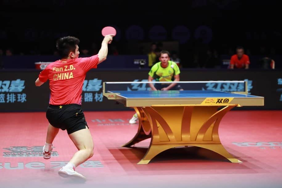 ITTF Worldさんのインスタグラム写真 - (ITTF WorldInstagram)「😤 REVENGE for 🇨🇳Fan Zhendong after last year's #ITTFGrandFinals defeat to 🇧🇷@HugoCalderano. 😤  Swipe 👈 for the stories in photos 📸」12月14日 16時51分 - wtt