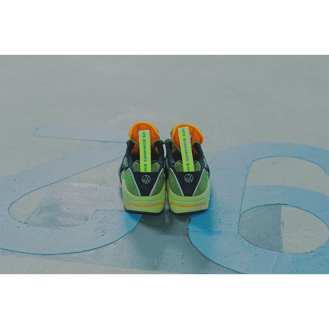MIZUNO1906 Official Accountさんのインスタグラム写真 - (MIZUNO1906 Official AccountInstagram)「本日12.14(Sat.)本格上陸  Complex Conでデビューを飾った WAVE RIDER 1 "24Karats × mita sneakers" Special collaboration model Price ¥18,000(+tax) Size 23.0cm〜30.0cm #waverider1 #24karats #mitasneakers」12月14日 10時21分 - mizuno_sportstyle_jp