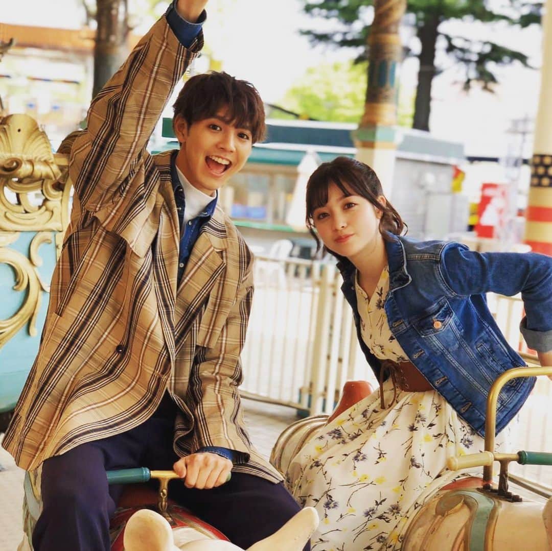 映画『午前0時、キスしに来てよ』のインスタグラム：「😳😳😳超難関！😳😳😳﻿ ＼全国一斉 #0キス 共通テスト／﻿ ✨✨✨✨✨✨✨✨﻿ ﻿ 映画を見ないと解けない⁉テストを実施します💫﻿ 全問正解した方の中から、抽選で豪華賞品プレゼント💙﻿ ﻿ 0kiss.jp/cp/quiz/﻿ ﻿ 後半の寄さんと環奈さんの問題…アレッ😳⁉﻿ 動画撮影中に、誕生した問題も⁉﻿ ﻿ #ゼロキス公開 #午前0時キスしに来てよ #動画クイズです #寄さんと環奈さんの問題は #音声よく聞いてね💋 #さらに動画撮影中に生まれた問題も！ #公式もびっくり 😳 #裏話はまた来週 #公式もエンドレスで本編みながら問題作成 #挑戦おまちしてます！💪」
