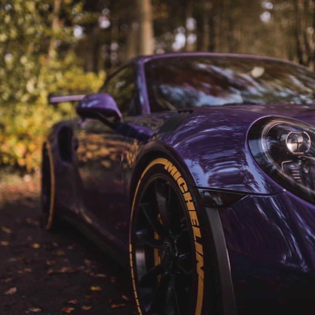 CarsWithoutLimitsさんのインスタグラム写真 - (CarsWithoutLimitsInstagram)「If you were to daily one exotic car, which would it be? COMMENT BELOW 👾 Owner @blvckbeast_gvk Photo @zjerome_photography」12月14日 10時35分 - carswithoutlimits