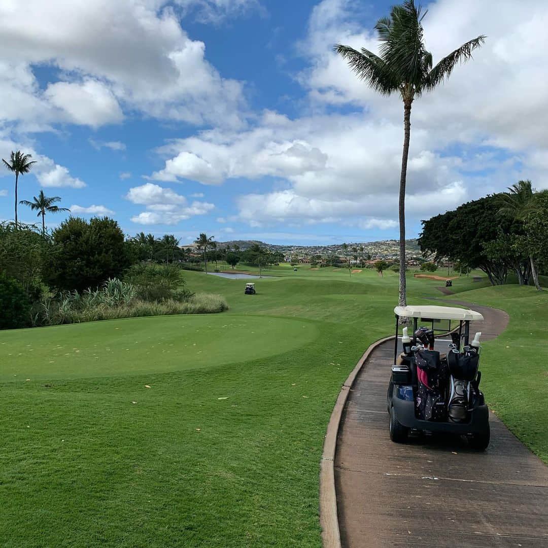 立岡宗一郎のインスタグラム：「四連ちゃんゴルフ⛳️ さすがに疲れました💦 #カポレイゴルフクラブ」