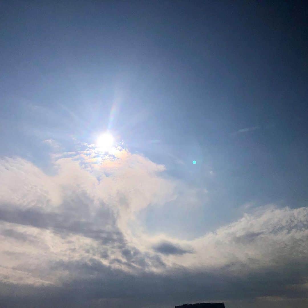 奥井雅美さんのインスタグラム写真 - (奥井雅美Instagram)「お空がどんどん表情を変える姿は美しいなー☀️☁️🌥🌤」12月14日 11時03分 - masamiokui