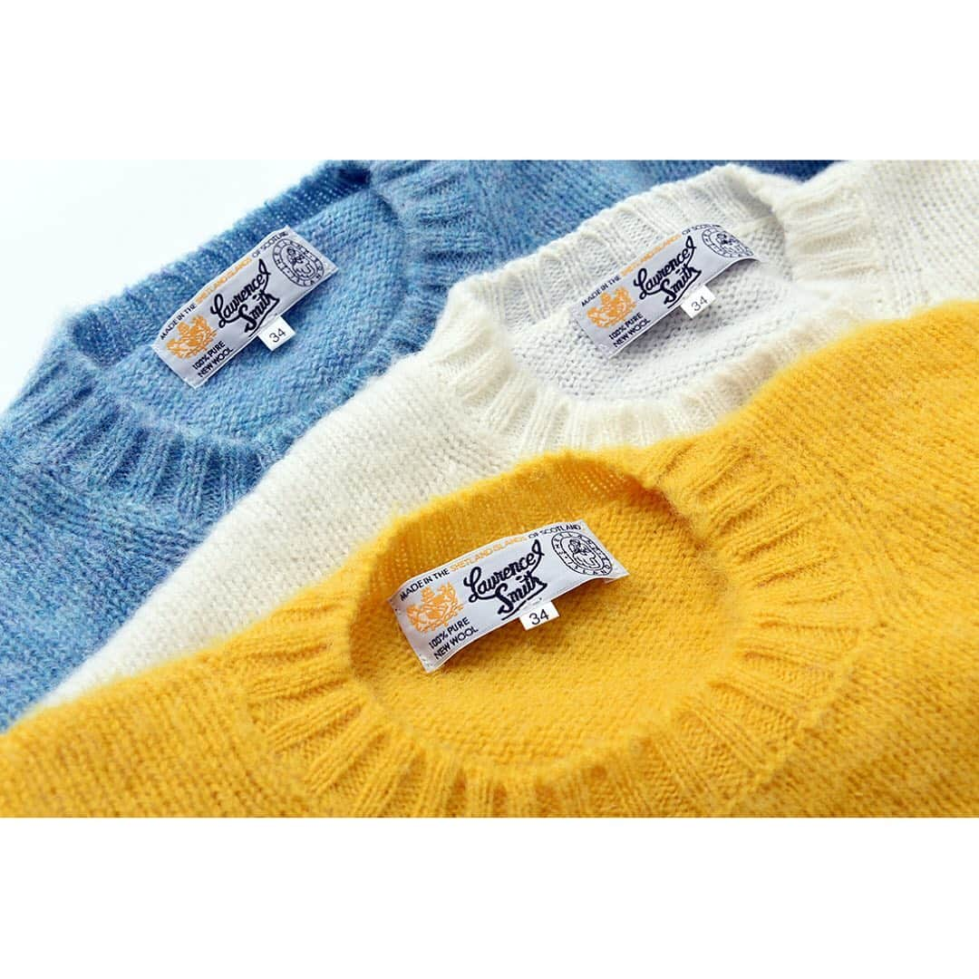 Bshop officialさんのインスタグラム写真 - (Bshop officialInstagram)「#LJsmith shetland sweater ¥18,800+tax ・ シェットランドニットの老舗メーカー「L.J.Smith（ローレンスジェイスミス）」 クラシカルな雰囲気はそのままに、ドロップショルダーのルーズシルエットに仕上げたクルーネックセーター。 ・ #19aw #bshop #bshop_official」12月14日 11時05分 - bshop_official