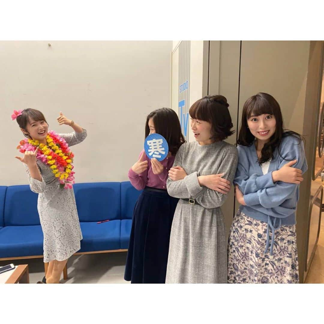 KBCテレビ「アサデス。」さんのインスタグラム写真 - (KBCテレビ「アサデス。」Instagram)「今日の担当は、内村麻美です🙋‍♀️ . いつの間にか12月中旬。年賀状の準備、大掃除、年末年始にむけてやらなきゃいけないことはたっくさんありますが、、、良い天気なので、釣りに来てます🎣海にくると心が浄化されます。すごく気持ちが良いです。 . 慌ただしいこの時期。苛立ったり、悩みが増えるかもしれませんが、たまには肩の力をぬいて、リラックスする時間を作ってみてください ケセラセラ〜♪♪♪ . #アサデス。#kbc#福岡#fukuoka」12月14日 11時23分 - asadesu_kbc