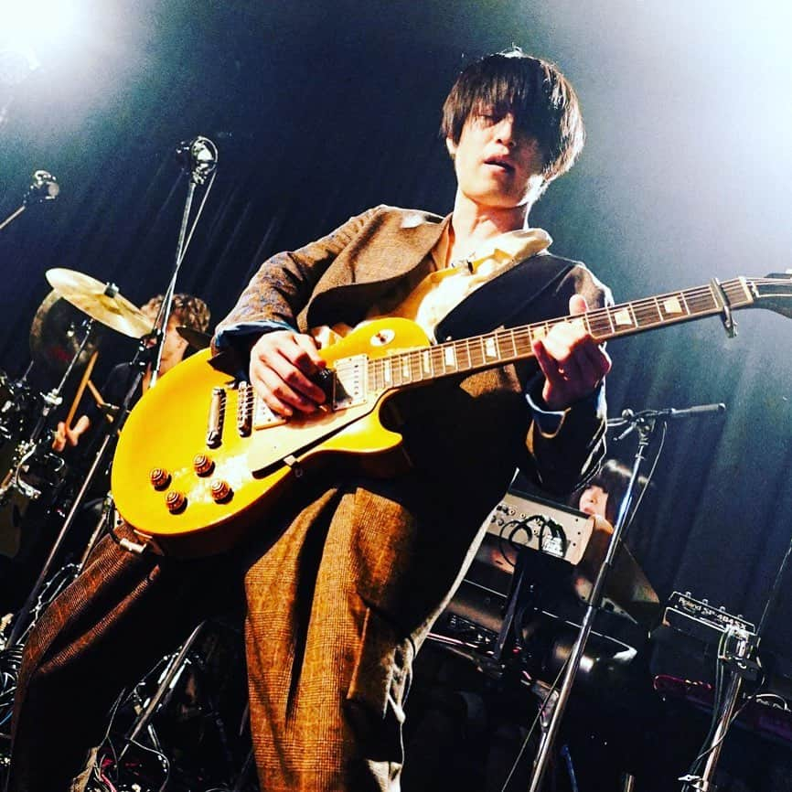 白井眞輝さんのインスタグラム写真 - (白井眞輝Instagram)「Thank you Kagoshima day2! お久しぶりのゴールドトップ(ギター)  #九州ツアー #ゴールドトップレスポール」12月14日 12時05分 - masakishirai_alexandros