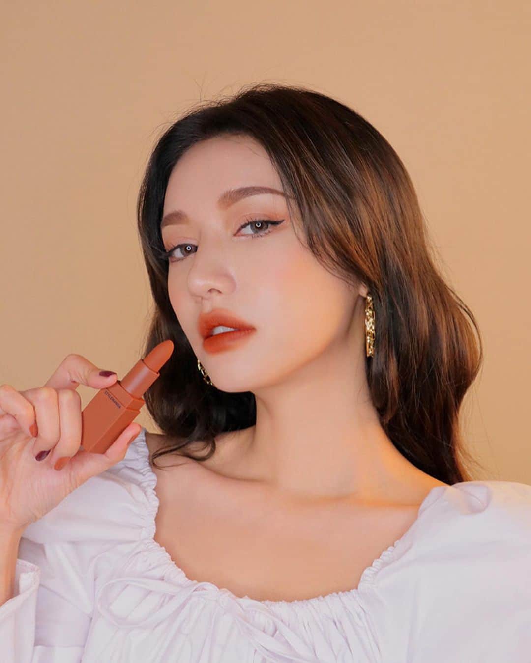 3CE Official Instagramさんのインスタグラム写真 - (3CE Official InstagramInstagram)「3CE LIP COLOR #231 BAKED_ORANGE 따스한 빛으로 구워낸 듯한 오렌지 브라운 컬러❤️ #3CE #3CELIPCOLOR」12月14日 12時15分 - 3ce_official