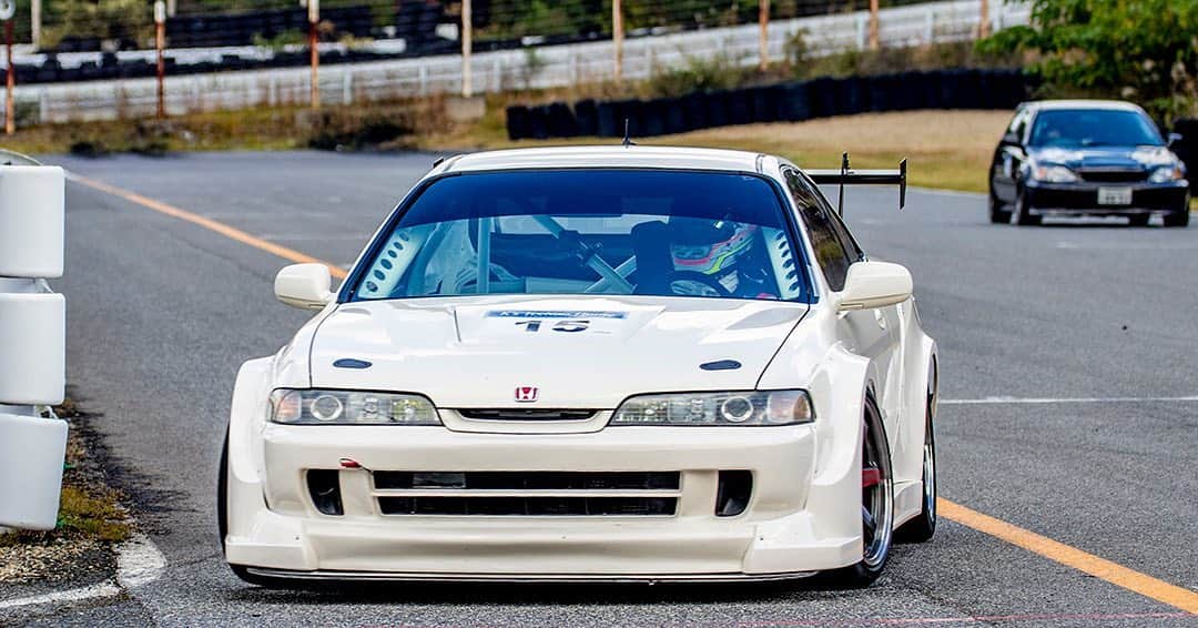 のインスタグラム：「_ K24 Swapped Honda DC2 Integra Type R _ Shot on 27-Oct 2019 "AIGP 淡路島最速王決定戦 (Awaji-Island Grand Prix)" at Central Circuit owner: @klau99 photo: @mistbahn _ _ JP) 2019年10月27日 セントラルサーキット「ケーズテクノホーム( @kstechnohome )cup 淡路島最速王決定戦」。 _ _ #aigp #淡路島最速王決定戦 #centralcircuit #セントラルサーキット #hondaintegra #dc2 #dc2r #dc2integra #itr #インテグラ #ホンダインテグラ #integra #hondaintegratyper #rsx #acurarsx #aslan #アスラン #aslan_inc_japan #k20 #k20a #kswapped #kswap #k24 #kseries #timeattack #timeattackjapan #tuningcartimeattack #hondasontrack」