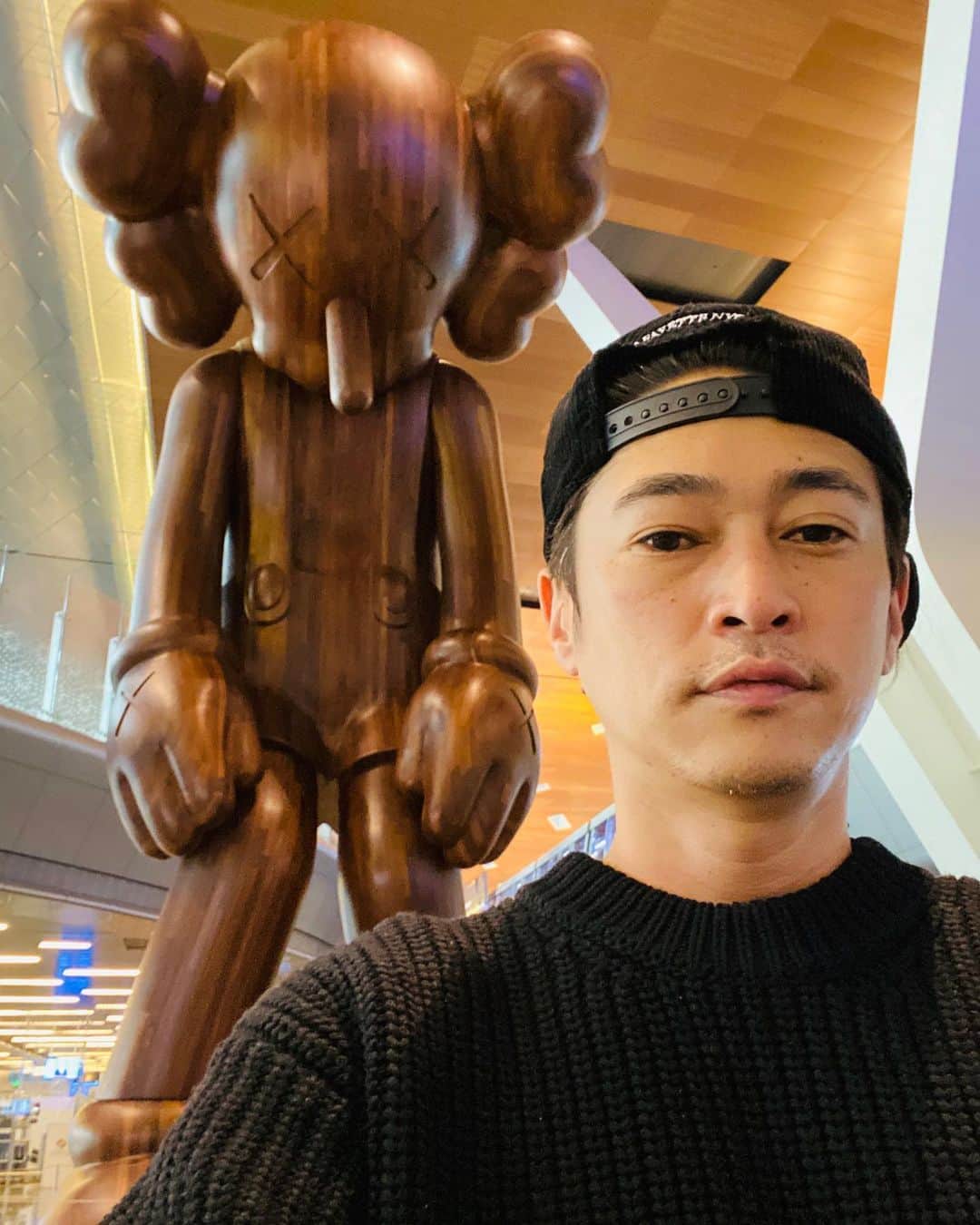窪塚洋介のインスタグラム：「#doha #transit」
