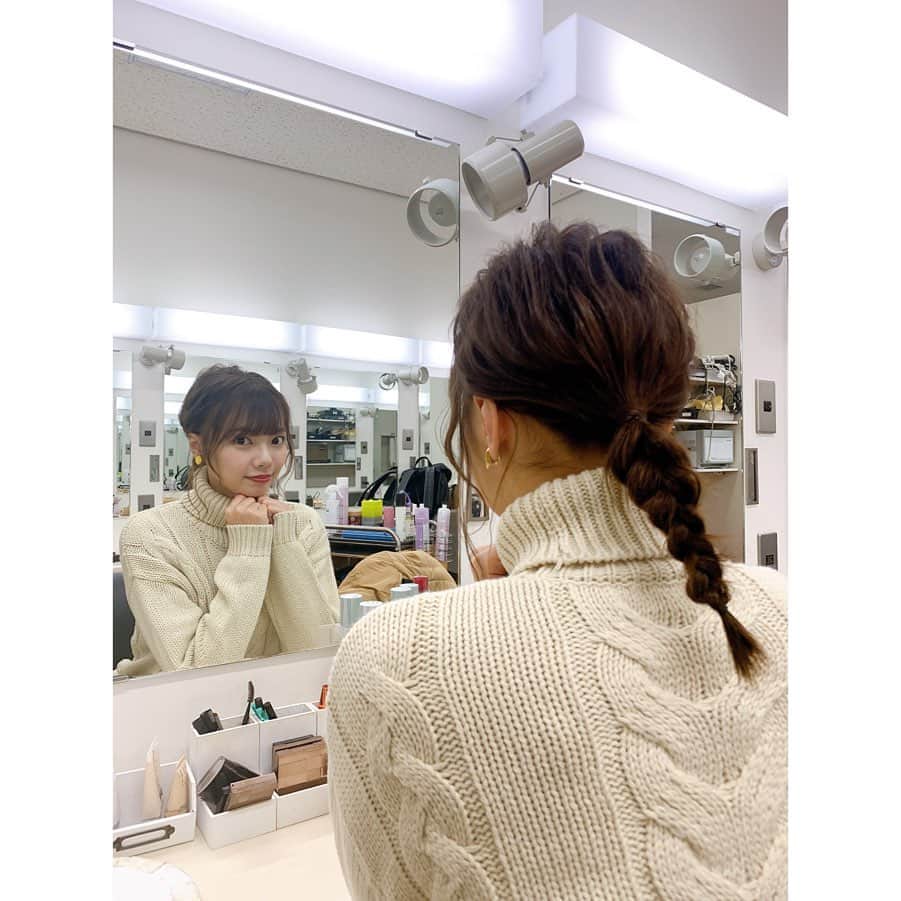 加藤里奈（カトリーナ）さんのインスタグラム写真 - (加藤里奈（カトリーナ）Instagram)「💛💛💛 NHK『ウイークエンド中部』 カトリーナのおもしろ検定「薬膳・漢方検定」‬ ‪観て下さった方、ありがとうございました🌿 いかがでしたか！？ *‬ ‪衣装は自前で、 ✔️tops &pants @gu_global * 髪型は @shunsuke_takeuchi🤓 ニットに合うお任せヘアです✨ めちゃかわいー😍ありがとうございました！ * #NHK #衣装 #gu #guコーデ #アラサーコーデ #今日の服 #ヘアアレンジ #コーディネート #アナウンサー #フリーアナウンサー #資格 #資格取得 #資格勉強 ‪#大人の勉強垢 #薬膳漢方検定  #薬膳 #漢方 #資格 #資格取得 #資格勉強 #薬膳漢方検定 #薬膳料理 #大人の勉強垢 #健康 #美容 #大人の勉強垢さんと繋がりたい #健康生活 #健康管理 #検定 #加藤里奈 #announcer #gu_for_all #gu_global #ワントーンコーデ #コーデュロイパンツ」12月14日 13時34分 - rinakatoktriiina