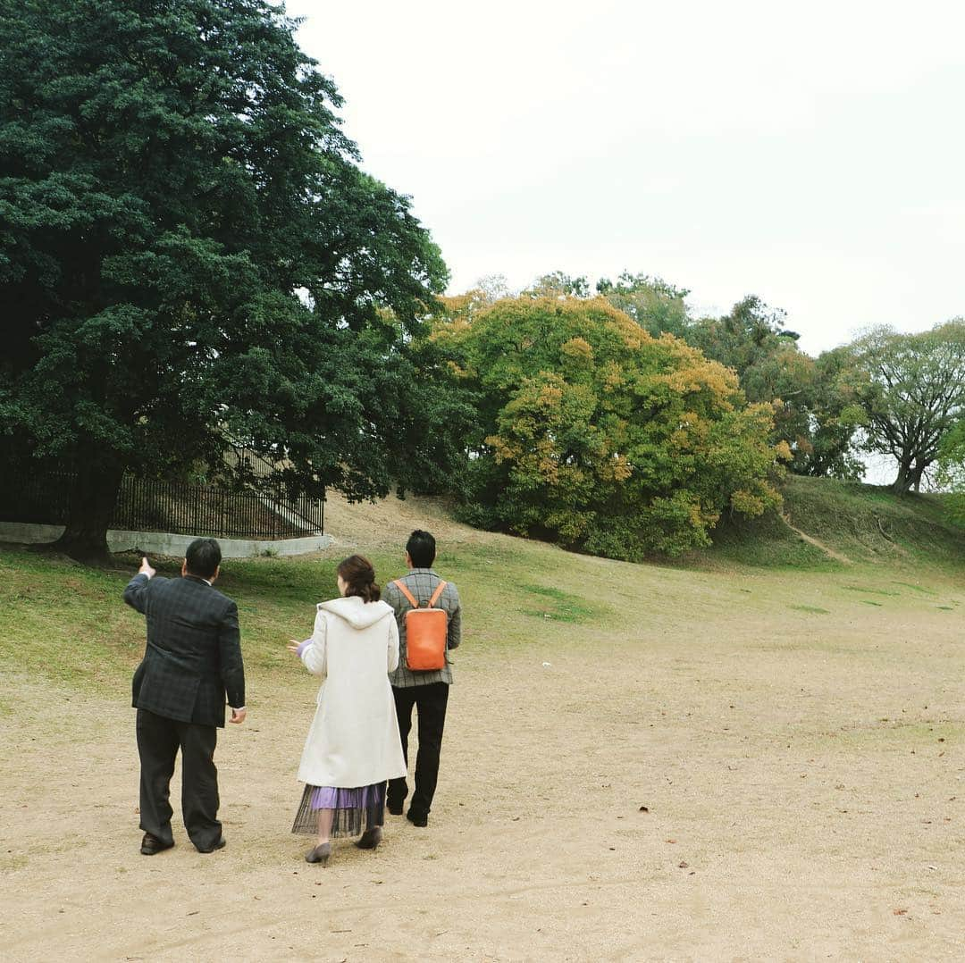 テレビ大阪「おとな旅あるき旅」さんのインスタグラム写真 - (テレビ大阪「おとな旅あるき旅」Instagram)「一見 普通の森ですが、世界遺産。しかも気軽に中に入れる…  今夜のおとな旅あるき旅（テレビ大阪）は、番組では初訪問！大阪 柏原から藤井寺へ！ 世界遺産がある下町さんぽです。  市民に身近な世界遺産・古市古墳群、そして世界に誇る柏原のワインに地元で評判のうまいもんなど盛りだくさん！お楽しみに！  今夜 18:30〜  #おとな旅あるき旅#テレビ大阪#三田村邦彦#山口実香#大阪#柏原#藤井寺#河内ワイン#柏原ぶどう#古市古墳群#世界遺産#葛井寺」12月14日 13時48分 - tvo.otonatabi