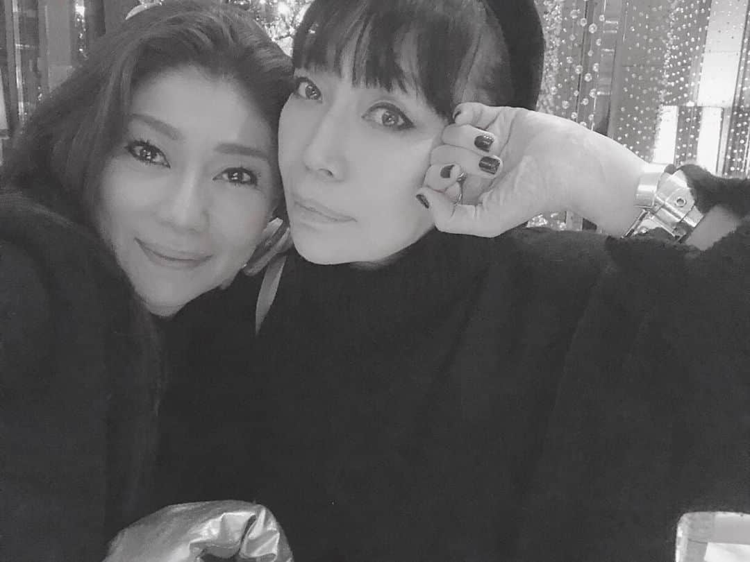 のインスタグラム：「Lovely dinner with Ayako #♥️ @studio_ayako  #milan #milano #PrincipediSavoia  #aboutlastnight」